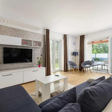 Holiday home Celtis