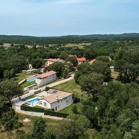 Holiday home Celtis Groznjan