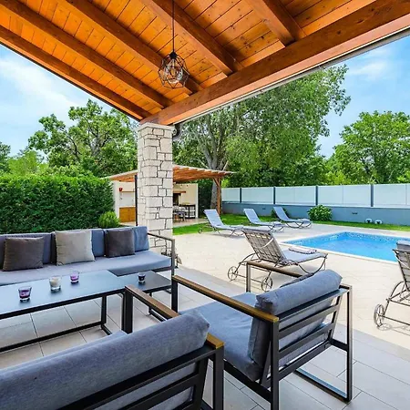 Holiday home Celtis