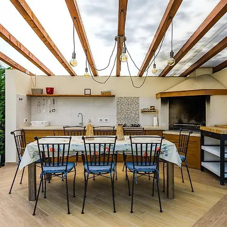 Holiday home Celtis Groznjan