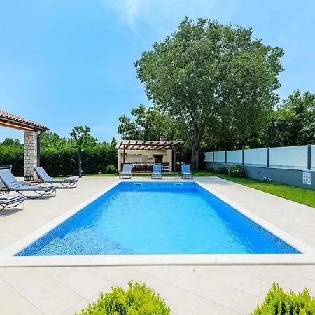 Holiday home Celtis